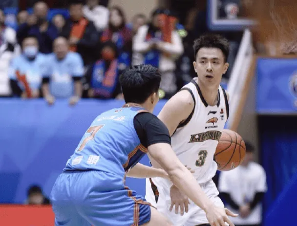 九游正版通道-赵继伟工作室发文：这一路很艰难，非常感谢所有支持的球迷